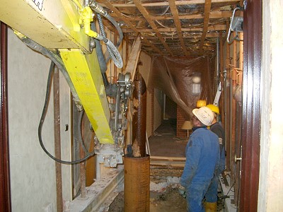 Einbringen von Stahlschutzrohr, Tiefe 8m, mit Innenbohrer und Ventilbohrer Einbringen von Stahlschutzrohr, Tiefe 8m, mit Innenbohrer und Ventilbohrer